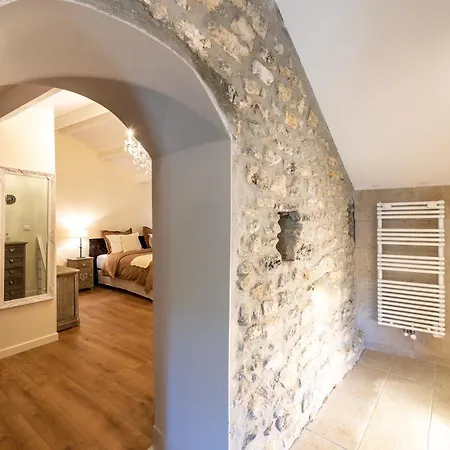 Les Caroubiers Bed & Breakfast Montsegur-sur-Lauzon