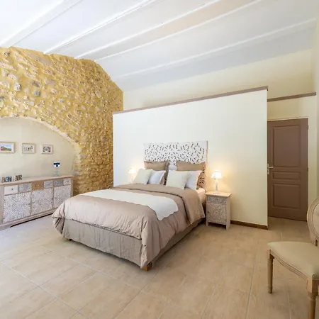 Bed & Breakfast Les Caroubiers
