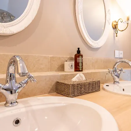 Bed & Breakfast Les Caroubiers Montsegur-sur-Lauzon